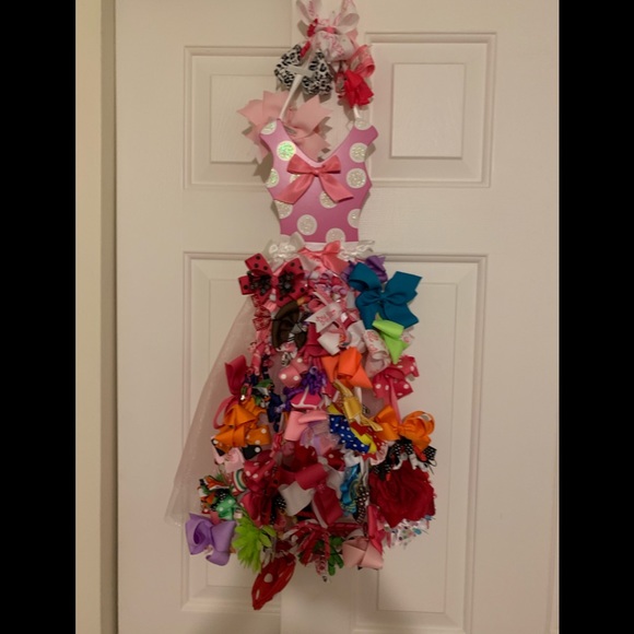 little girl bow holder